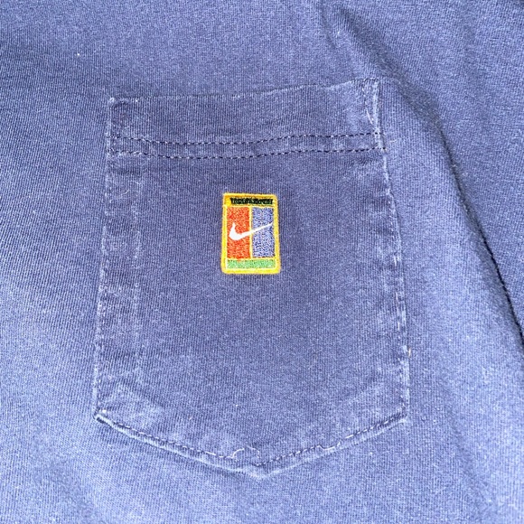 Mens Vintage Nike Pocket Tee, Large - Picture 2 of 4